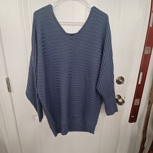 SOHO‎ Ribbed Knit Sweater Back Cutout V-Neck Long Sleeve Blue Size M